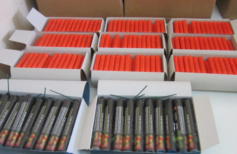 Η αλλοδαπή συνελήφθη άμεσα για παράβαση της νομοθεσίας περί βεγγαλικών και πυροτεχνημάτων (φωτογραφία αρχείου)